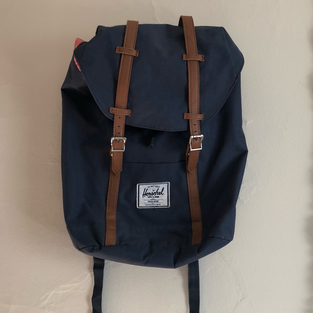 Herschel retreat backpack